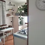 Apartment Vale's House