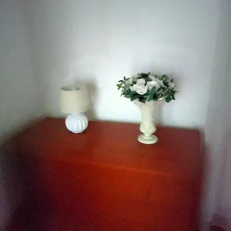Vale's House アパート